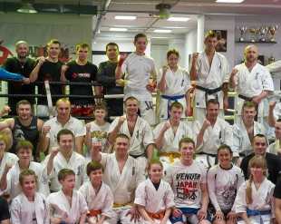 Сэнсей Макс Дедик провел тематический семинар «Маэ-Гери»