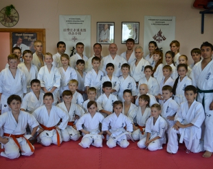 Шихан Валентин Гедз проверил "Академию каратэ"